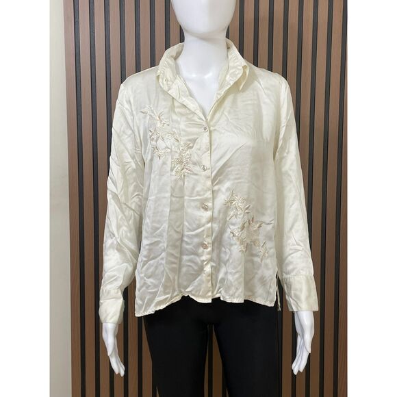 WinterSilks Women’s M White Button-Up Silk Shirt Floral Embroidered Vintage - Picture 1 of 8